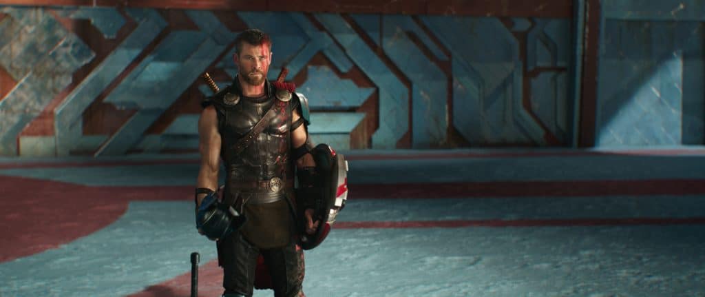 Thor (Chris Hemsworth) ist ein Gott, "menschelt" aber so schön über den gesamten Film hinweg.