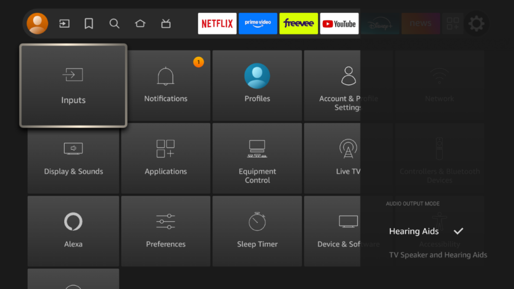 Verbundene Hörgeräte funktionieren an den Fire TV in allen Apps. 