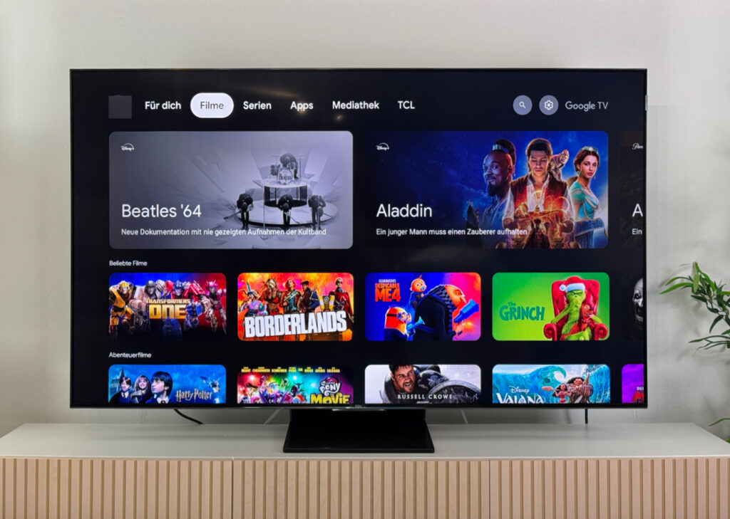 Das Google TV Menü ist gut strukturiert und arbeitet auf dem TCL 65MQLED85 extrem flott