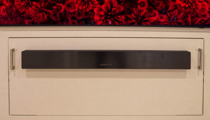 Die "Convertible Soundbar" HW-QS700F auf der CES 2025