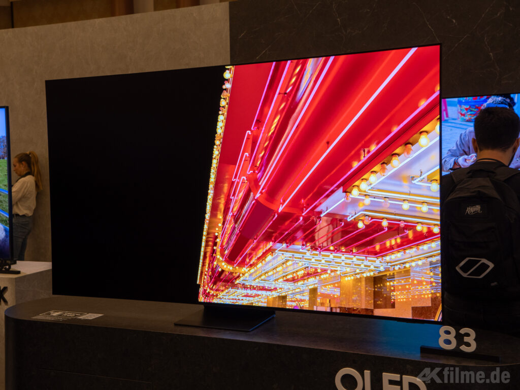 Samsung S95F 4K OLED TV: Das matte Display und das fortschrittliche OLED-Display liefern einen großartigen Kontrast