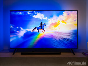 Der Philips MLED910 4K-Ambilight-TV profitiert von der Mini-LED-Bildschirmtechnologie und dem QD-Farbfilter